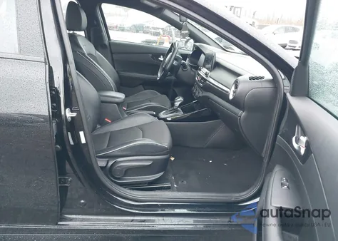 2021 Kia Forte Gt-Line из США, поврежденный, VIN 3KPF34AD4ME281775